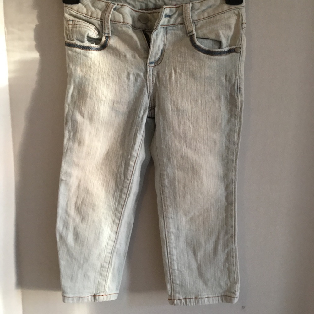 White-washed Cropped Girls Vitamin Z Jeans.